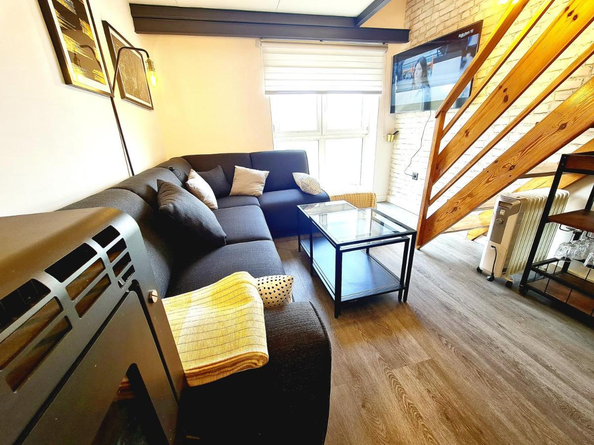דירות Sky Level Loft סיירה נבדה מראה חיצוני תמונה