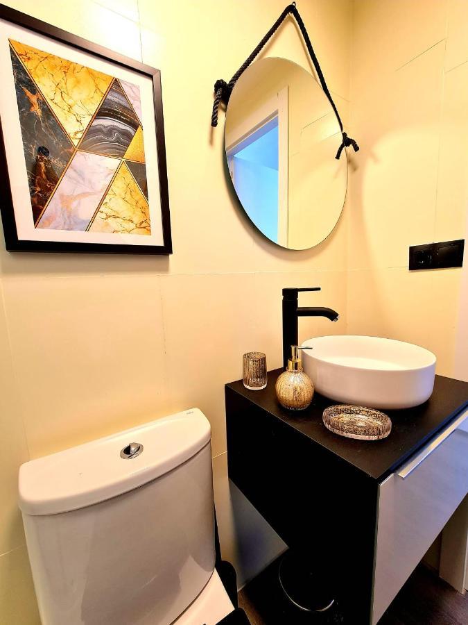 דירות Sky Level Loft סיירה נבדה מראה חיצוני תמונה